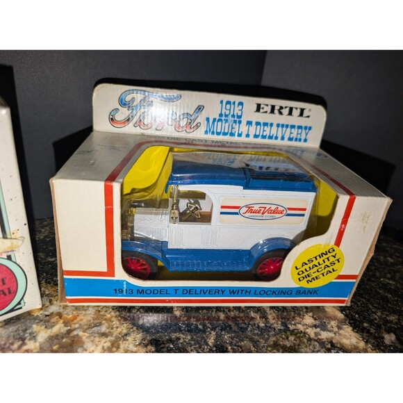 ERTL Collectors Banks Delivery Trucks Lot New Old Stock - Picture 4 of 8
